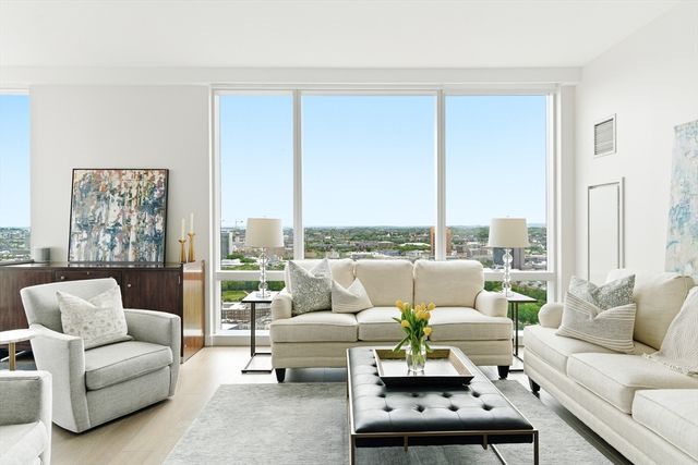 188 Brookline 26J, Boston, MA 02115