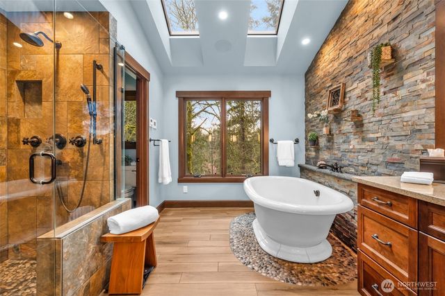 2519 239th Avenue SE, Sammamish, WA 98075