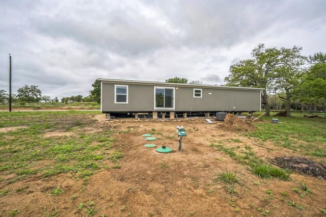 989 Ferguson LOOP, Dale, TX 78616