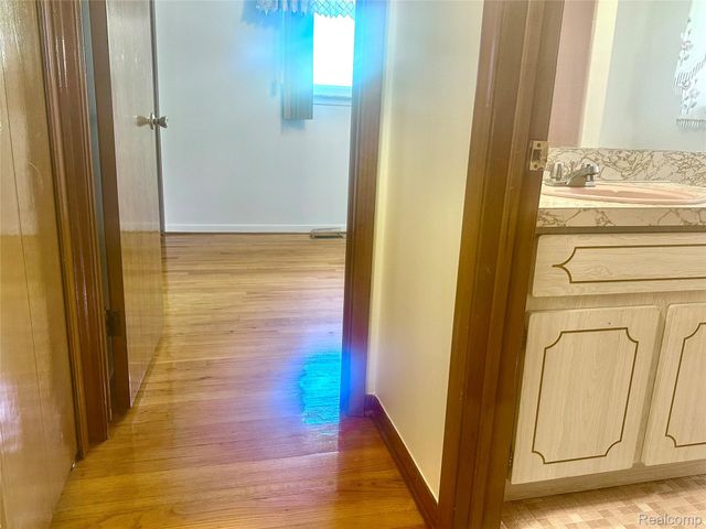 13605 Ascot Drive, Sterling Heights, MI 48312