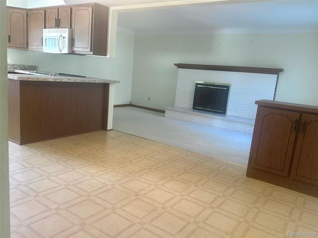13605 Ascot Drive, Sterling Heights, MI 48312