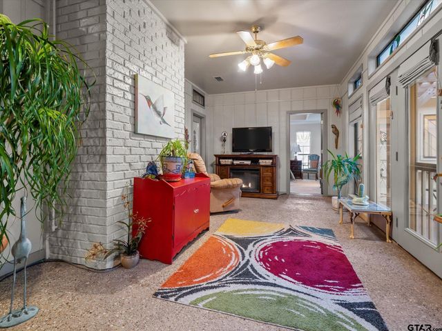 323 Hideaway Lane East, Hideaway, TX 75771