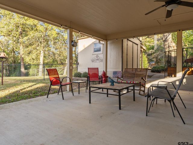 323 Hideaway Lane East, Hideaway, TX 75771