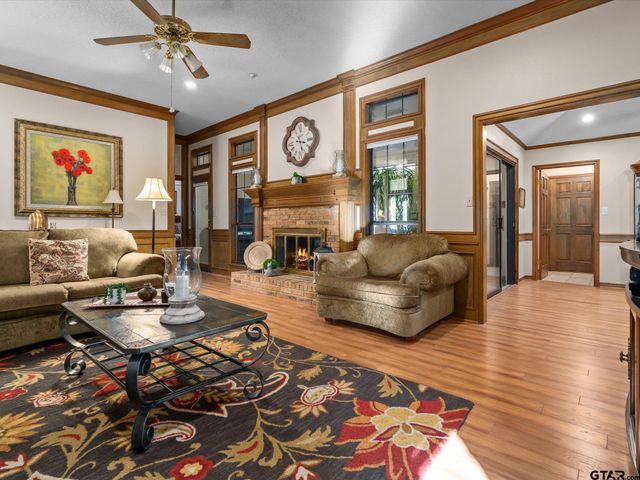 323 Hideaway Lane East, Hideaway, TX 75771