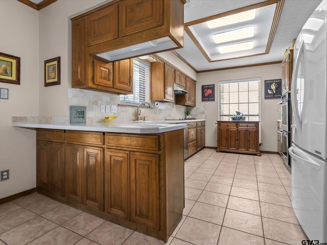 323 Hideaway Lane East, Hideaway, TX 75771