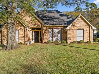 323 Hideaway Lane East, Hideaway, TX 75771