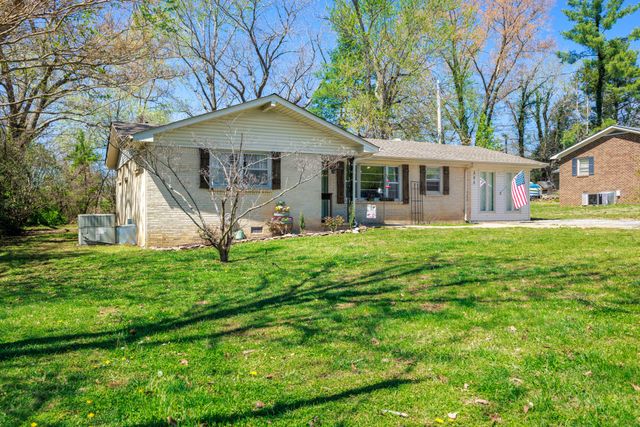 303 Moss Dr, Mcminnville, TN 37110