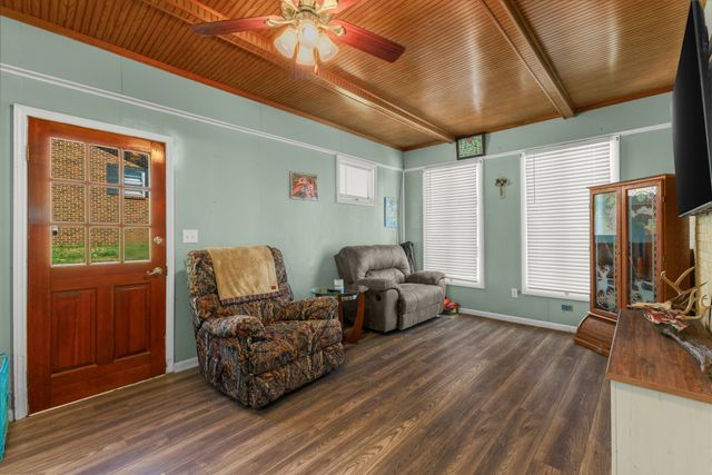 303 Moss Dr, Mcminnville, TN 37110