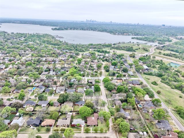 410 Blanning Drive, Dallas, TX 75218