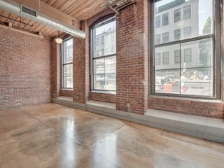 330 West 2nd St 4, Boston, MA 02127