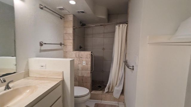 5124 N 31st Place Unit 517, Phoenix, AZ 85016