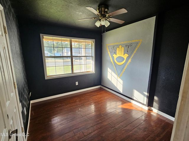 3710 Lincolnshire Street, Pascagoula, MS 39581