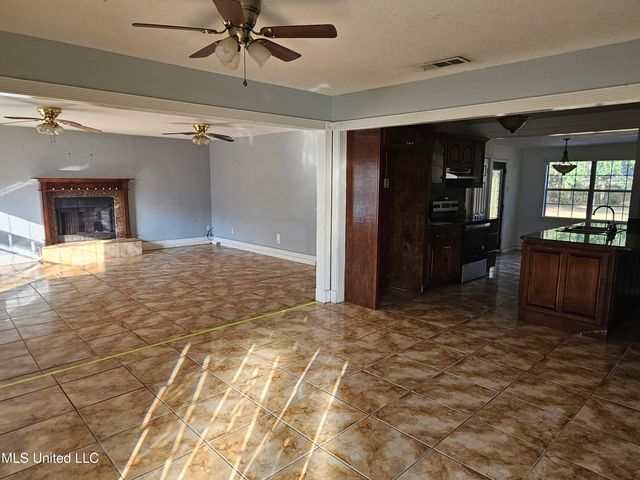 3710 Lincolnshire Street, Pascagoula, MS 39581