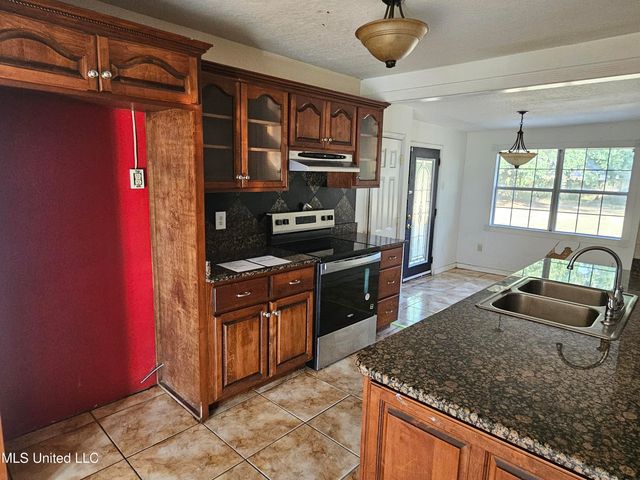 3710 Lincolnshire Street, Pascagoula, MS 39581