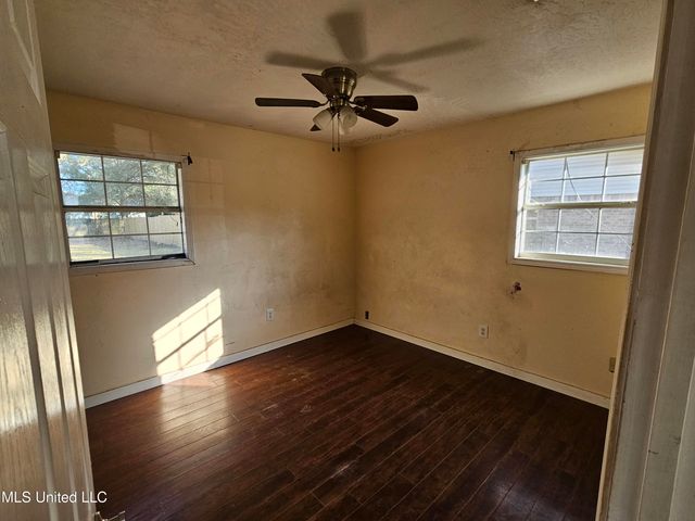 3710 Lincolnshire Street, Pascagoula, MS 39581