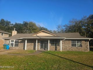 3710 Lincolnshire Street, Pascagoula, MS 39581