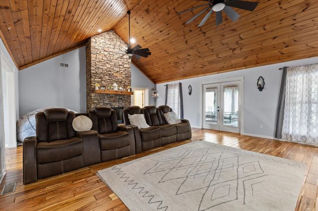 19 Dimple Lane, Ringgold, GA 30736