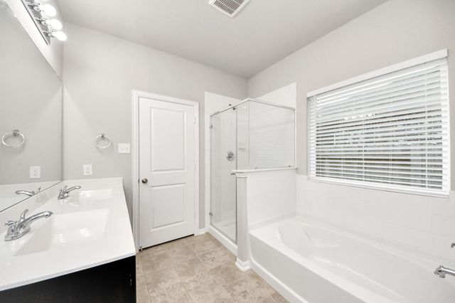 11009 Cathedral Peak Drive, Rosharon, TX 77583