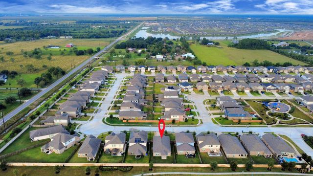 11009 Cathedral Peak Drive, Rosharon, TX 77583