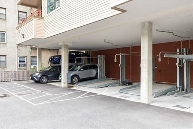 1650 Commonweath Ave 505, Boston, MA 02135