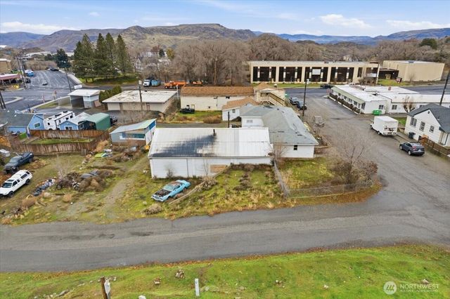 310 Center Street, Grand Coulee, WA 99133