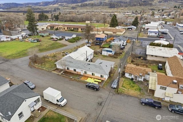 310 Center Street, Grand Coulee, WA 99133