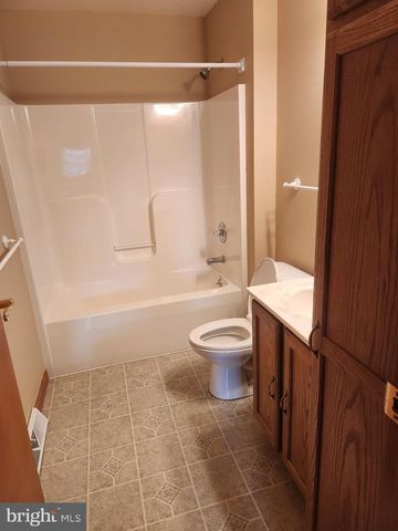 229 CENTRAL AVE, Hatboro, PA 19040