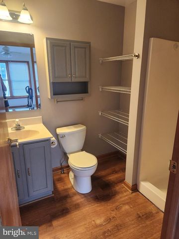 229 CENTRAL AVE, Hatboro, PA 19040