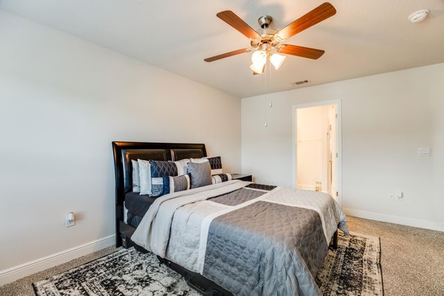 1004 Mclaren Circle, Fort Walton Beach, FL 32547