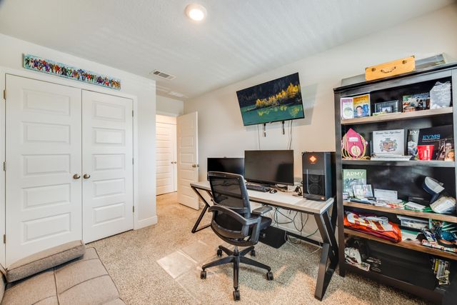 1004 Mclaren Circle, Fort Walton Beach, FL 32547