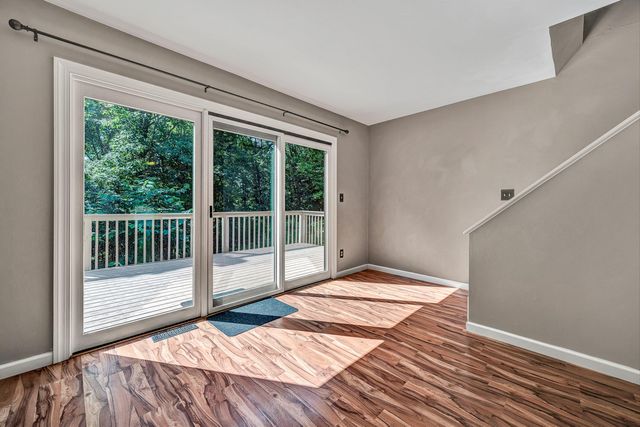 3445 Londonderry CT, Roanoke, VA 24018