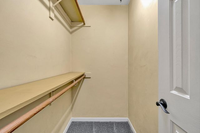 3445 Londonderry CT, Roanoke, VA 24018