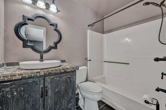 3445 Londonderry CT, Roanoke, VA 24018