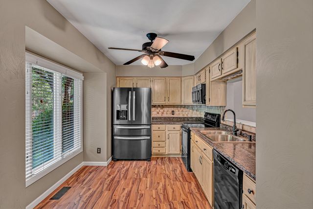3445 Londonderry CT, Roanoke, VA 24018