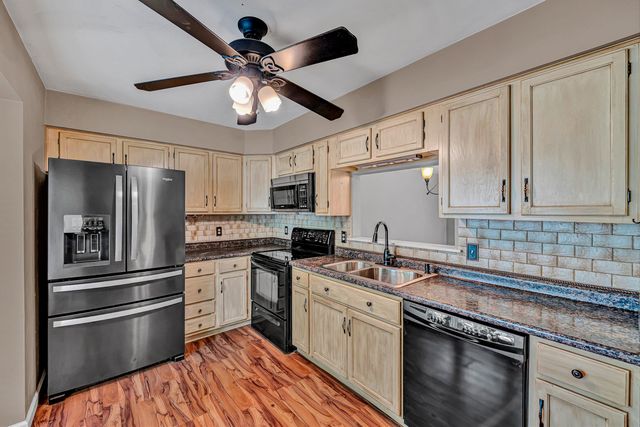 3445 Londonderry CT, Roanoke, VA 24018