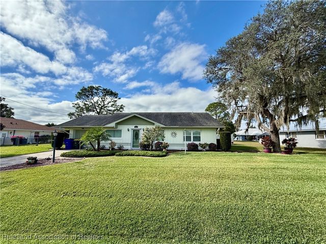 4719 Calatrava Avenue, Sebring, FL 33872