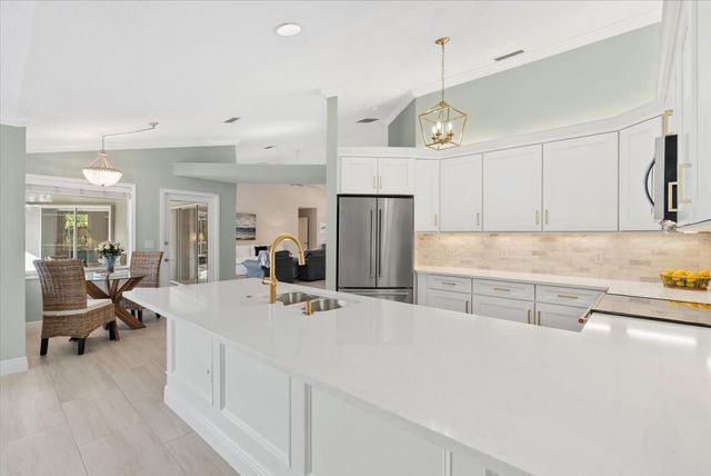 331 MEADOW BEAUTY COURT, Venice, FL 34293