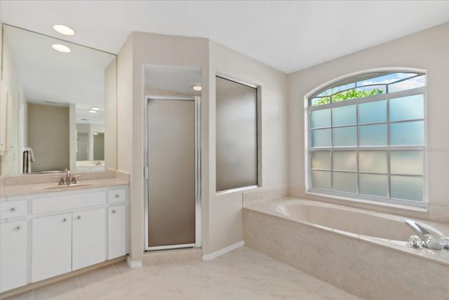 331 MEADOW BEAUTY COURT, Venice, FL 34293