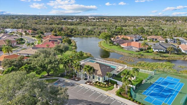 331 MEADOW BEAUTY COURT, Venice, FL 34293