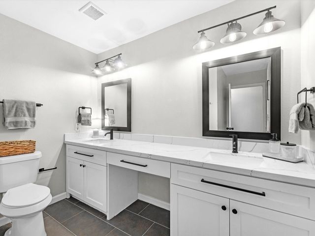 904 Kimmons Drive, Alvin, TX 77511