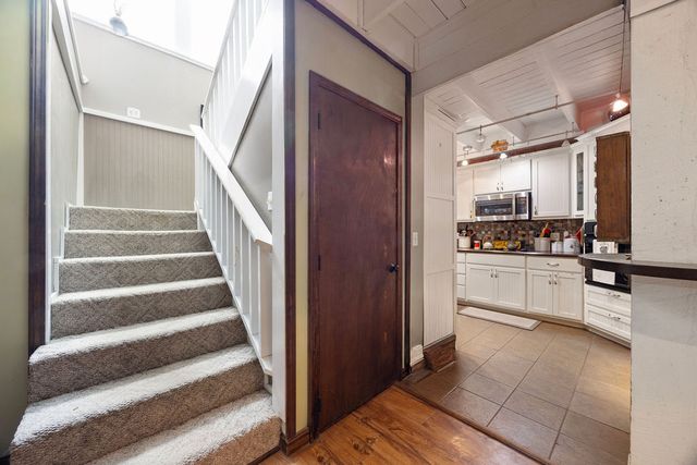 8214 Robin Lane, Rogers, AR 72756