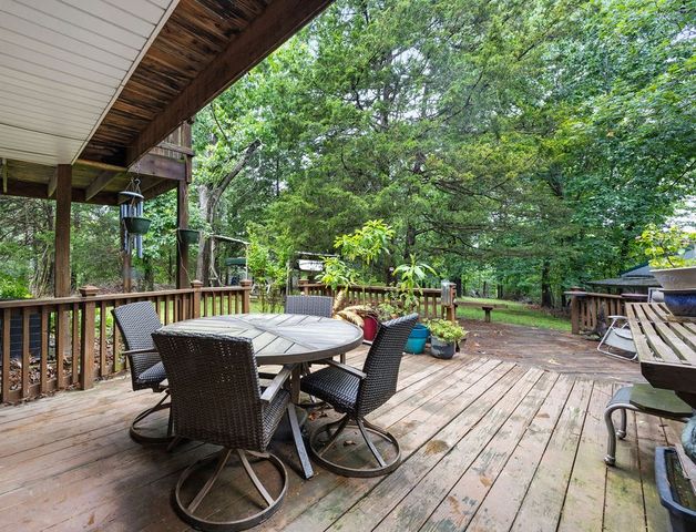 8214 Robin Lane, Rogers, AR 72756