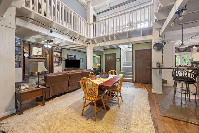 8214 Robin Lane, Rogers, AR 72756