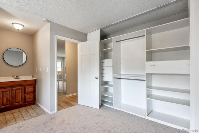 3727 S Granby Way, Aurora, CO 80014