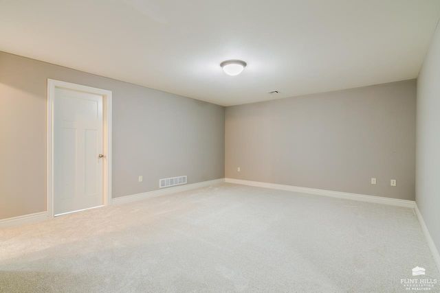 4713 Plumthicket Drive, Manhattan, KS 66503