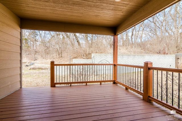 4713 Plumthicket Drive, Manhattan, KS 66503