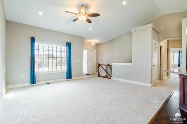 4713 Plumthicket Drive, Manhattan, KS 66503