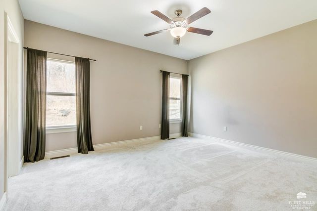 4713 Plumthicket Drive, Manhattan, KS 66503