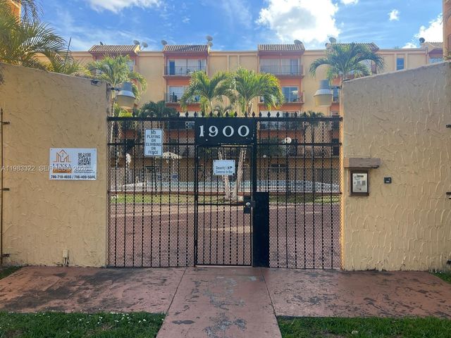 1900 W 54th St 119, Hialeah, FL 33012