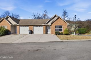 3513 Valley Stream Way, Knoxville, TN 37917